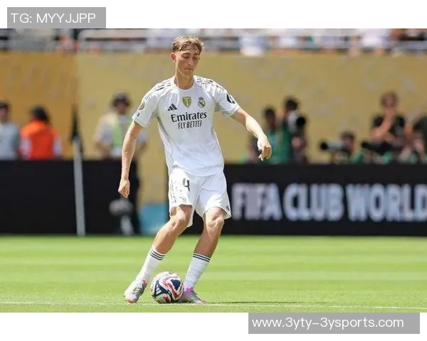 皇马后卫赫伊森因左腿比目鱼肌受伤预计缺阵一到两周 皇马后卫赫伊森因左腿比目鱼肌受伤预计缺阵一到两周