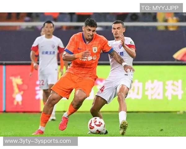 泰山中卫洛佩斯对抗表现不佳奥斯卡强势突破致失球