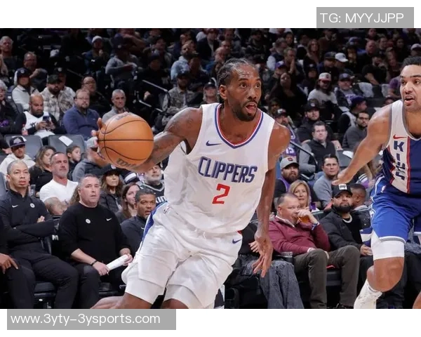 快船三巨头同场14分钟展现默契轻松净胜对手3分